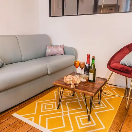 L'etablissement Toimoinou, Hyper-centre, Vue Marche, Proche 150m, Lits Faits A Votre Arrivee, Serviettes De Toilette, Menage, Inclu, Netflix, Accueil En Personne Apartmán *