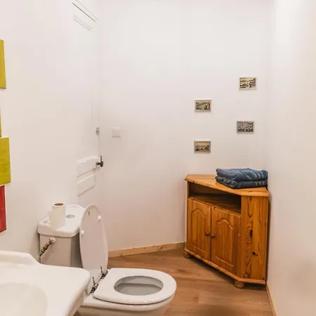 L'etablissement Toimoinou, Hyper-centre, Vue Marche, Proche 150m, Lits Faits A Votre Arrivee, Serviettes De Toilette, Menage, Inclu, Netflix, Accueil En Personne