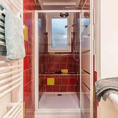 L'etablissement Toimoinou, Hyper-centre, Vue Marche, Proche 150m, Lits Faits A Votre Arrivee, Serviettes De Toilette, Menage, Inclu, Netflix, Accueil En Personne *