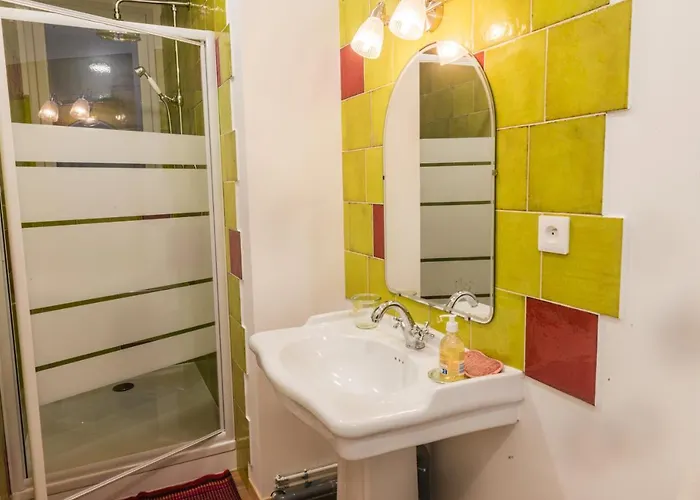 L'etablissement Toimoinou, Hyper-centre, Vue Marche, Proche 150m, Lits Faits A Votre Arrivee, Serviettes De Toilette, Menage, Inclu, Netflix, Accueil En Personne *