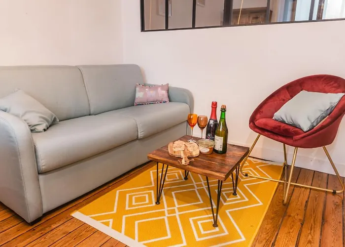 L'etablissement Toimoinou, Hyper-centre, Vue Marche, Proche 150m, Lits Faits A Votre Arrivee, Serviettes De Toilette, Menage, Inclu, Netflix, Accueil En Personne Διαμέρισμα *