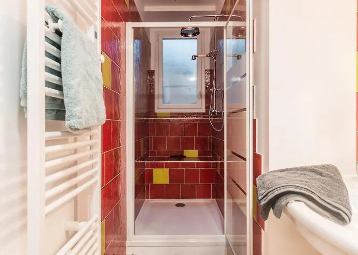 L'etablissement Toimoinou, Hyper-centre, Vue Marche, Proche 150m, Lits Faits A Votre Arrivee, Serviettes De Toilette, Menage, Inclu, Netflix, Accueil En Personne *